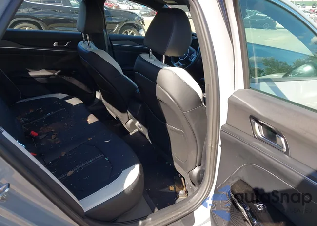 KNAG64J71S5313352: 43070961