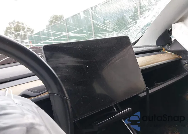 5YJ3E1EA8JF024510: 43070983