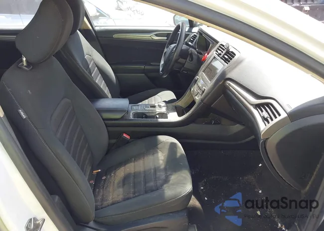 3FA6P0HD9LR172647: 43071001