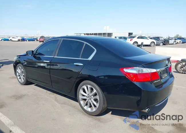 1HGCR2F53DA092952: 43071134