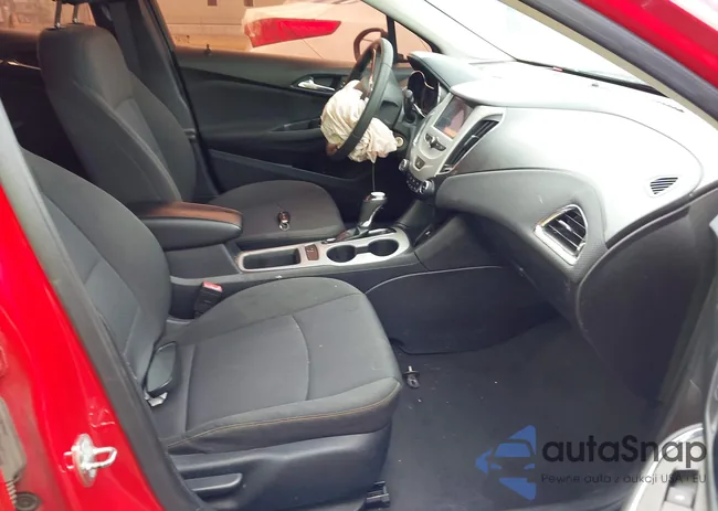 1G1BC5SM0J7124493: 43071145