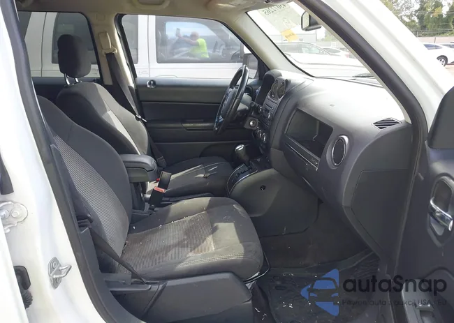 1C4NJPFB6HD183509: 43072265