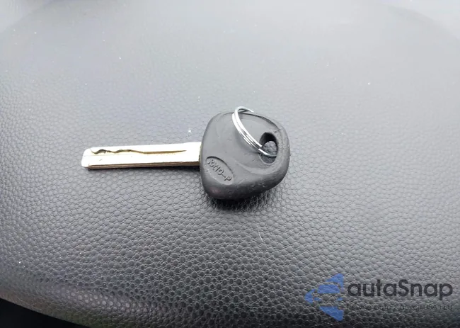 KNDJN2A27H7445565: 43072279