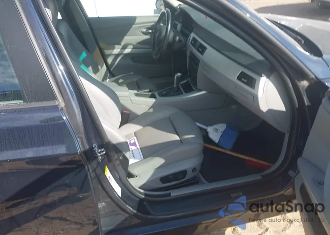 WBAVD13546KV06853: 43072385