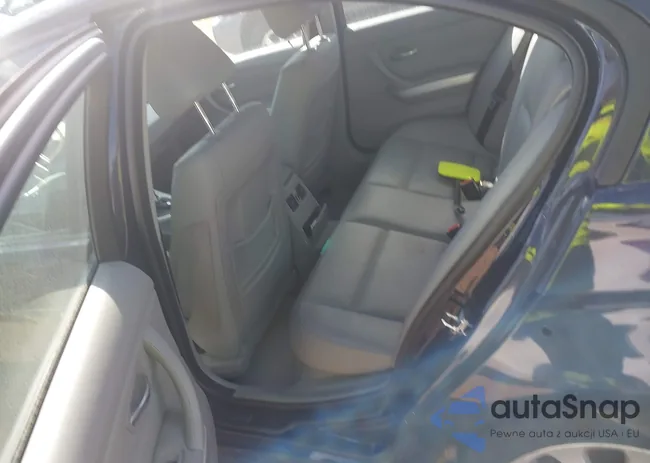 WBAVD13546KV06853: 43072385