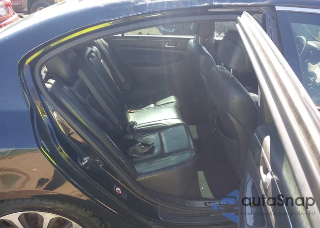 KMHGC4DH3CU187885: 43072391