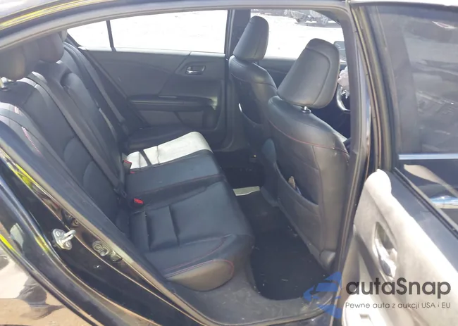 1HGCR2F18HA074045: 43072614