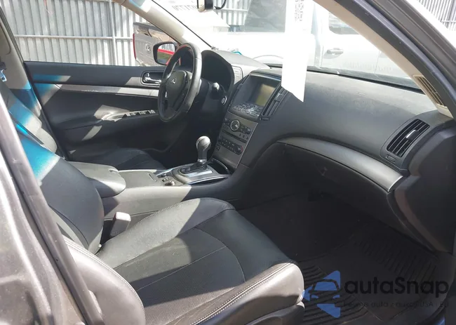 JN1CV6AR9DM357838: 43071770