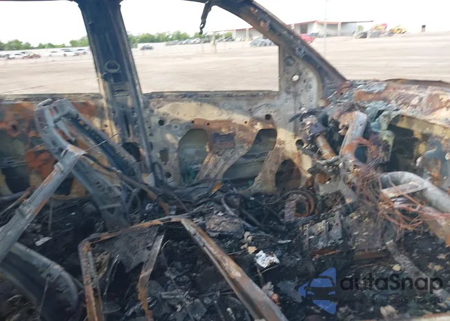 1GC1KWEG0HF152764: 43071783