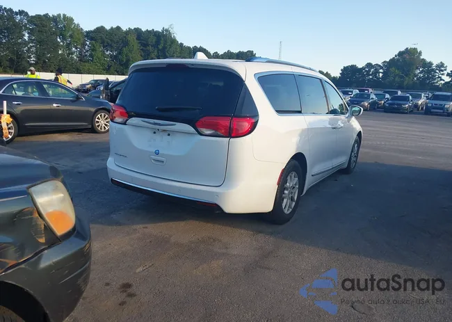 2C4RC1BG3LR125695: 43072047