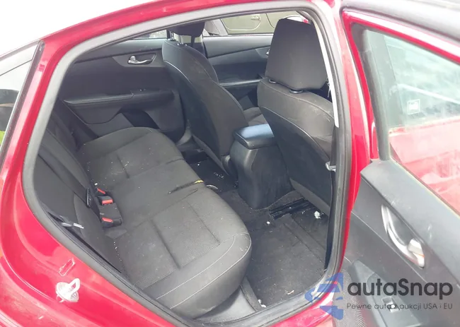 3KPF24AD2ME332242: 43073162