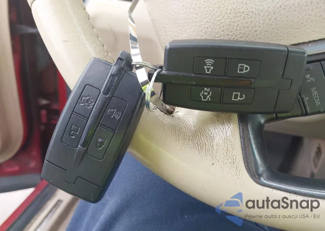 1LNHL9DR4AG600547: 43073359