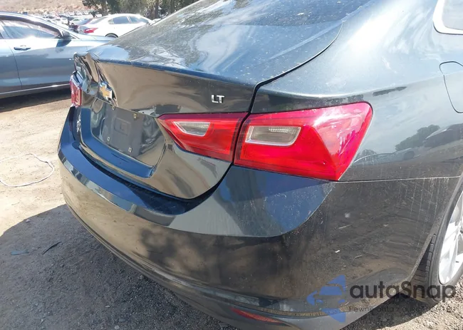 1G1ZB5ST4JF251469: 43073428