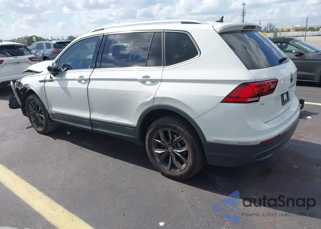 3VV3B7AX1NM042582: 43073057