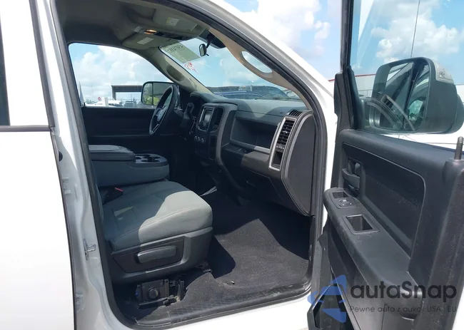 3C6UR4CL4JG424449: 43074352