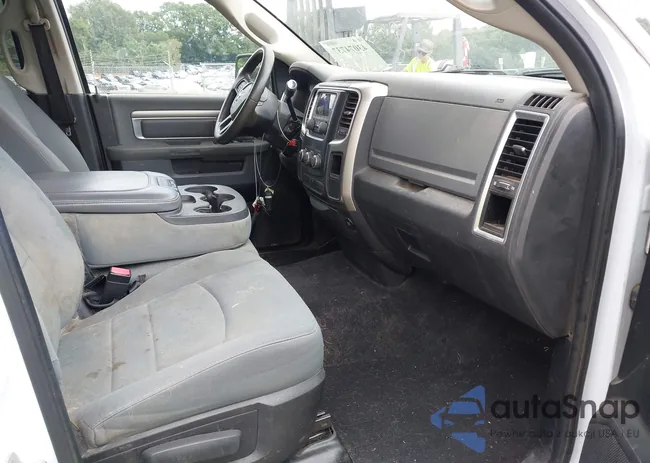 1C6RR6GP1DS511981: 43074737