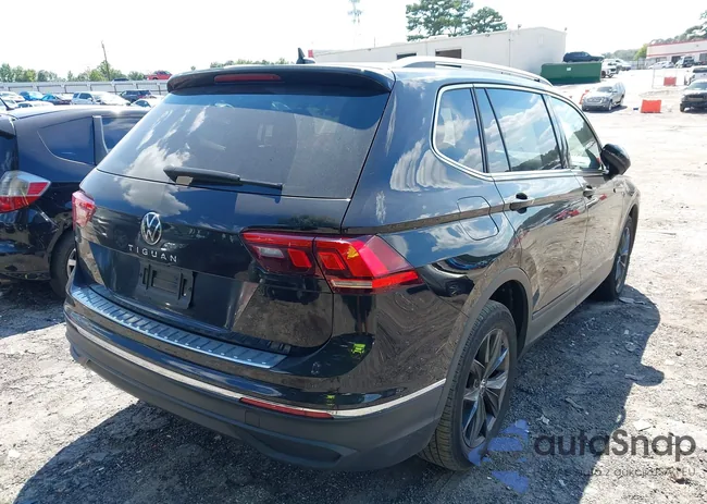 3VV3B7AX6RM008093: 43073802