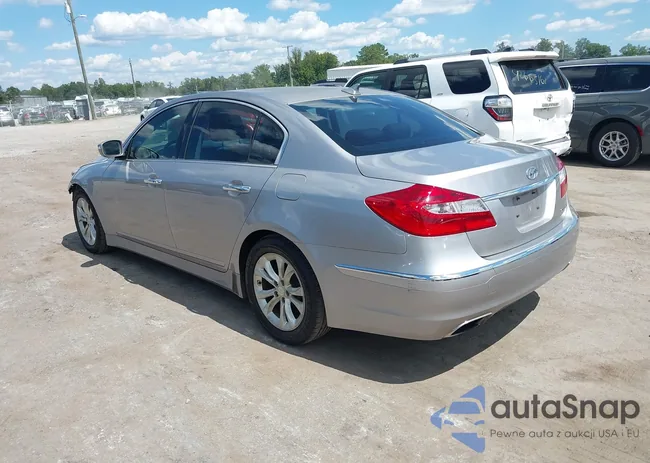 KMHGC4DD5DU243162: 43074107