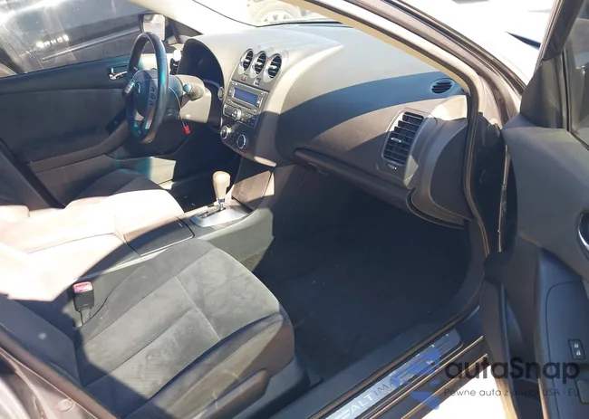 1N4AL21E27C154872: 43075333