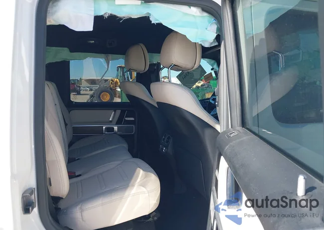 WDCYC6BJ4KX300115: 43075361