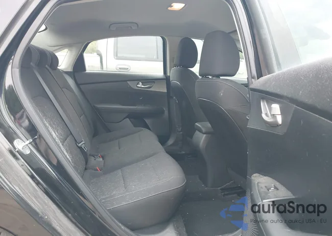 3KPF24AD6LE147965: 43075414