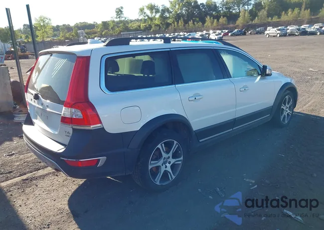 YV4902BZ1E1179632: 43075698