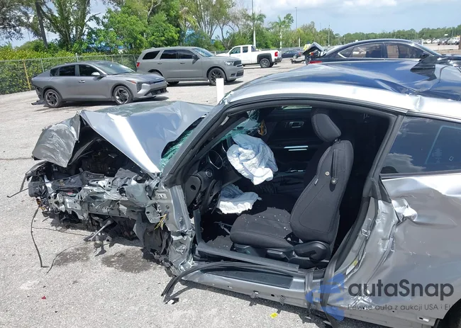 1FA6P8TH8N5129710: 43074964