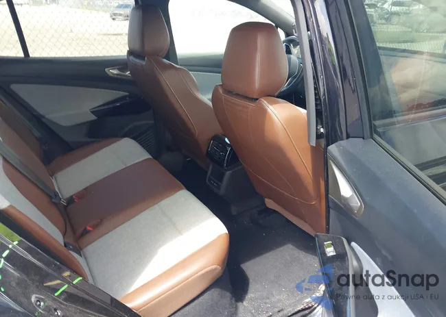 1V2BMPE88RC006580: 43075092