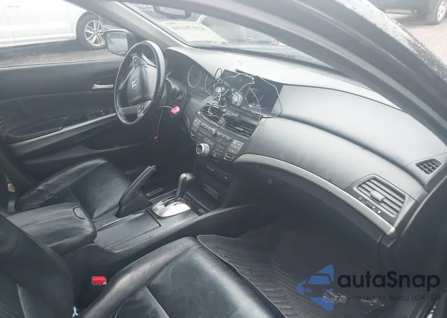 1HGCP26829A122045: 43076154