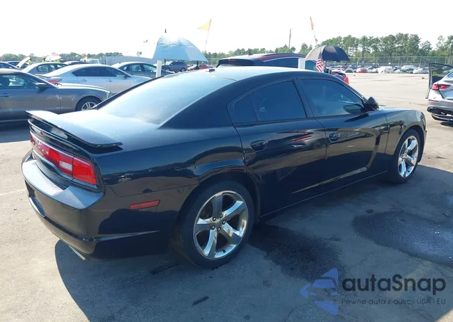 2C3CDXHG0DH667619: 43076187