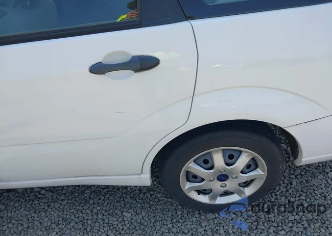 1FAFP36N15W173935: 43076478