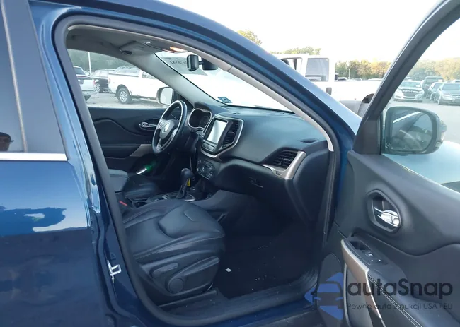 1C4PJMDX3JD555738: 43076581