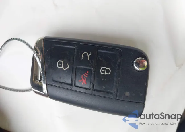 3VV3B7AX6JM126620: 43076741