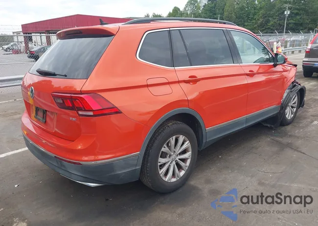 3VV3B7AX6JM126620: 43076741