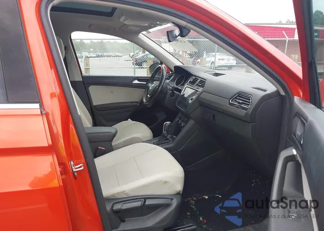 3VV3B7AX6JM126620: 43076741