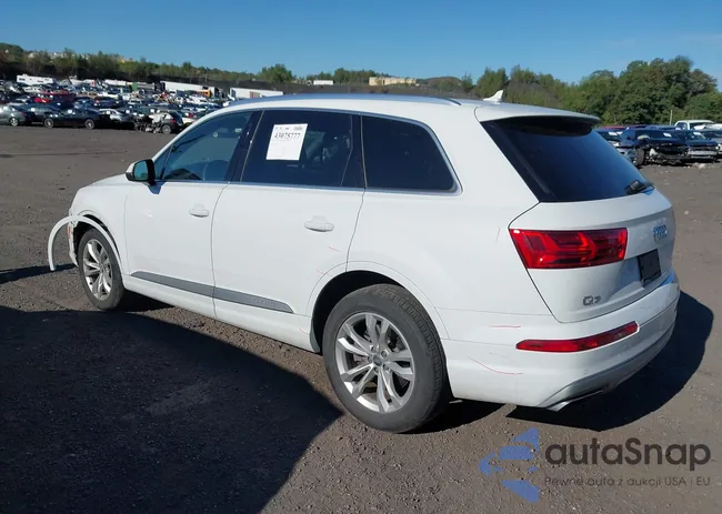 WA1AHAF78HD048349: 43075777