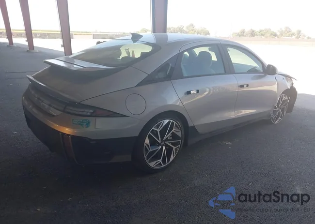 KMHM34AA0SA092310: 43075865