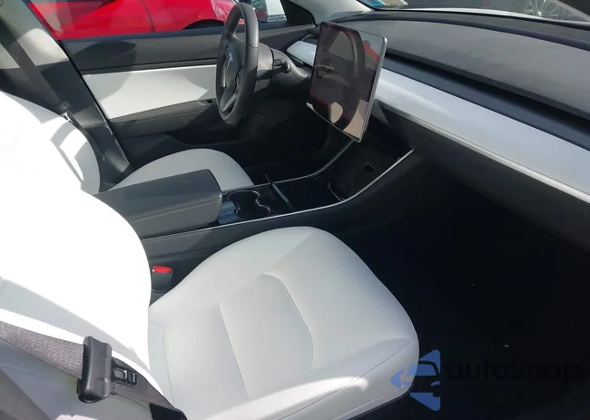 5YJ3E1EB6LF622297: 43075936