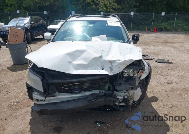 YV4960BZ0A1076649: 43075938