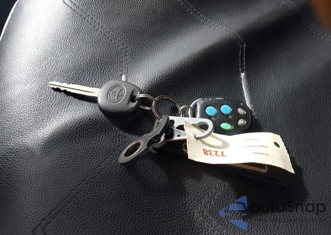 JTDBL40E29J004884: 43076057