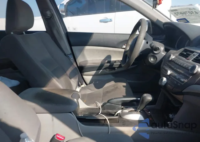 1HGCP2F46BA150725: 43076072