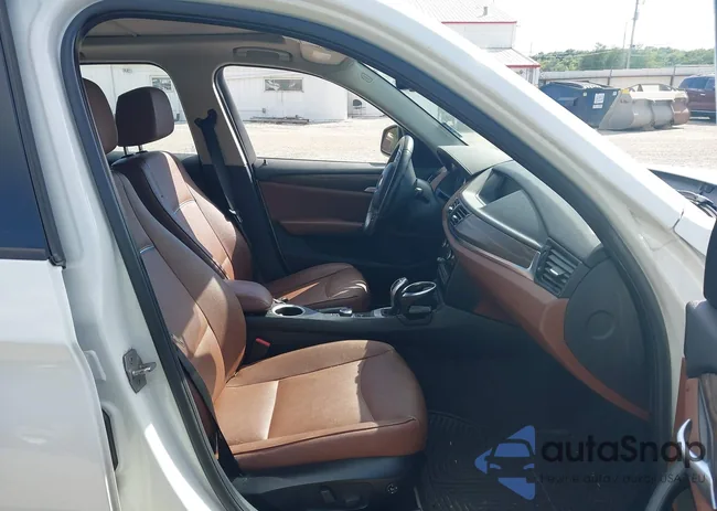 WBAVL1C55FVY40343: 43076087