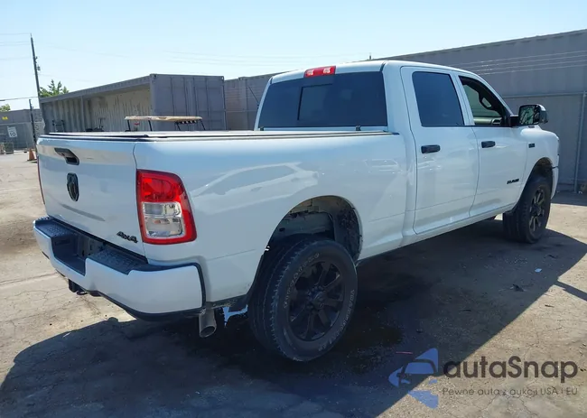 3C6UR5CJ9NG411030: 43076878