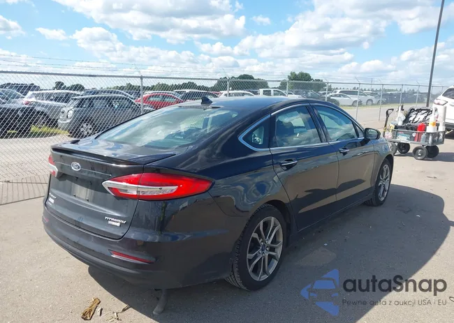 3FA6P0RU0LR100329: 43076885