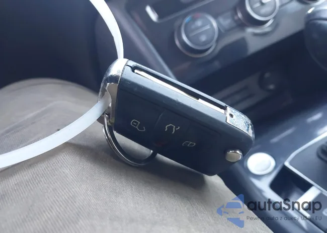 3VV3B7AX8MM138188: 43076946