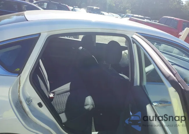 1N4AL3AP6HN332974: 43077091