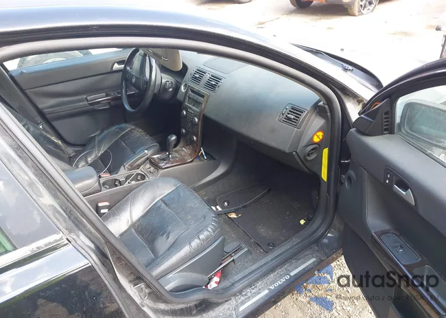 YV1MS382X52085213: 43078419