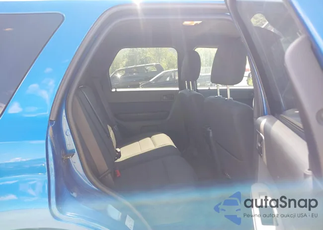 1FMCU9DG9BKA90796: 43078555