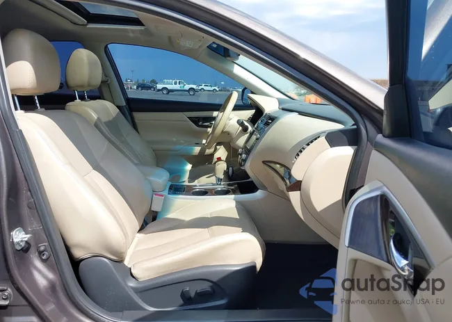 1N4AL3AP0FN352540: 43079359