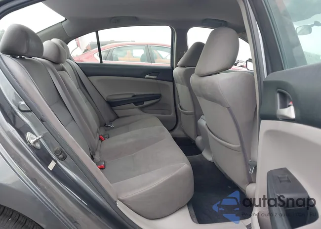 1HGCP2E36BA033994: 43079673